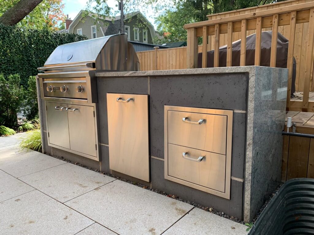 cute elegant outdoor kitchen toronto