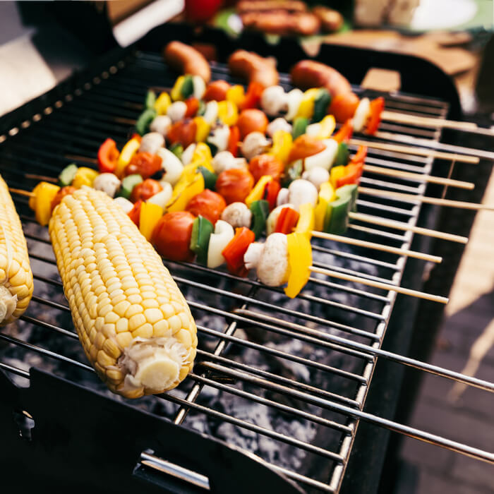 grilling custom outdoor kitchen